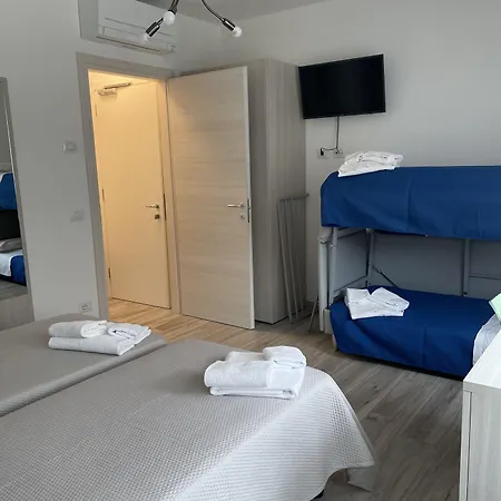 Il Sole E La Luna In Nocleg ze śniadaniem Garda (Verona)