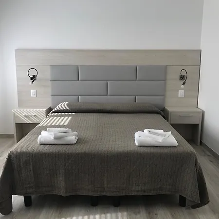 Il Sole E La Luna In 4* Garda (Verona)