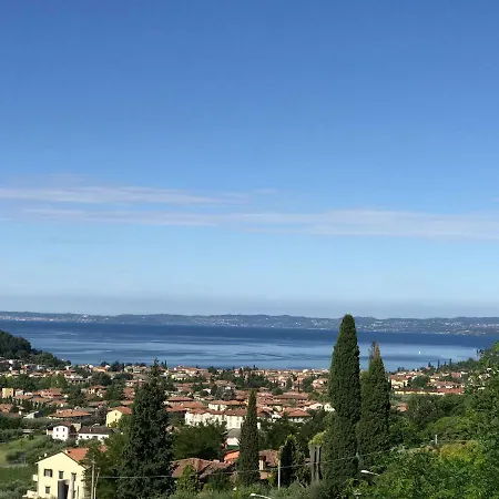 Il Sole E La Luna In Garda (Verona)