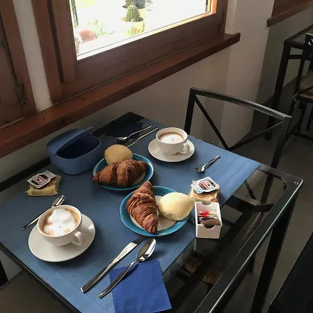 Il Sole E La Luna In Nocleg ze śniadaniem Garda (Verona)