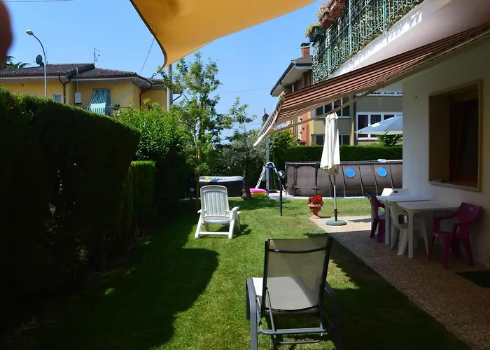 فندق مبيت وإفطار Il Sole E La Luna In غارْدا