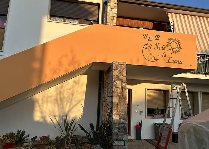 Il Sole E La Luna In فندق مبيت وإفطار غارْدا