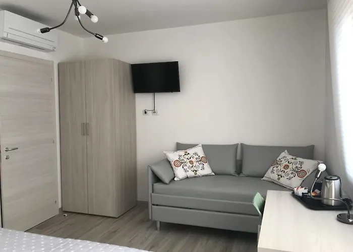 Il Sole E La Luna In 4* Garda (Verona)